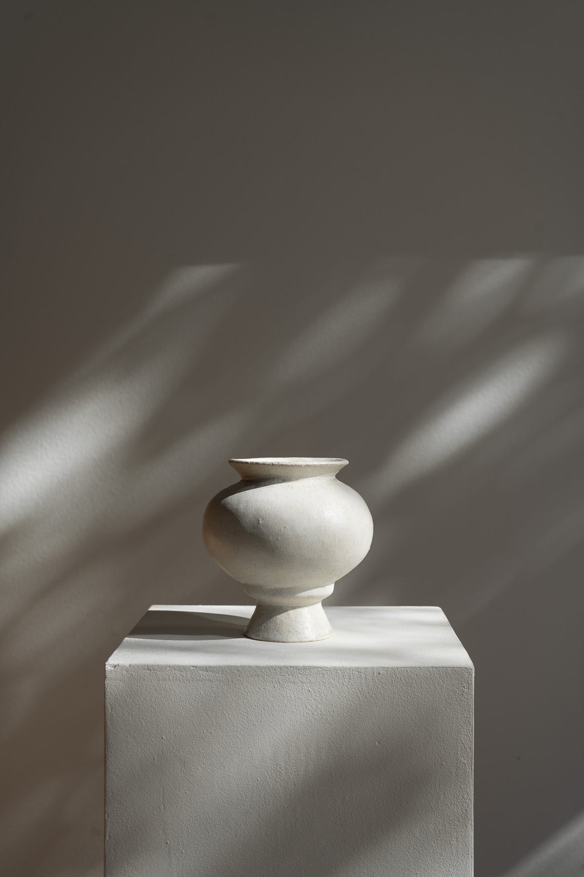 ARQ 007 Cream by Canoa Lab handmade in Spain