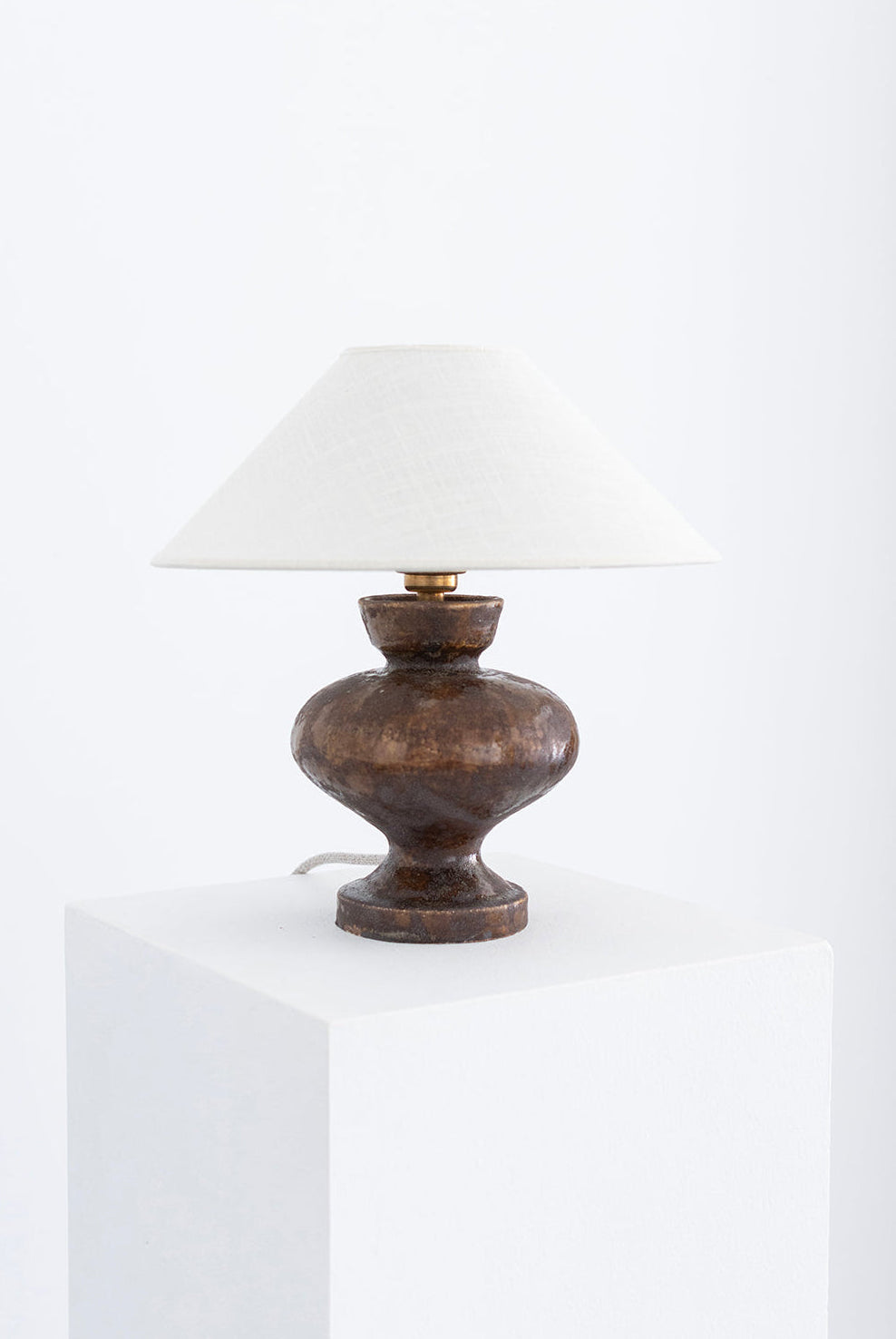 Sculptural ceramic lamps for interior design from our exclusive Vesta Lamp Collection, handmade in Spain by Canoa Lab.