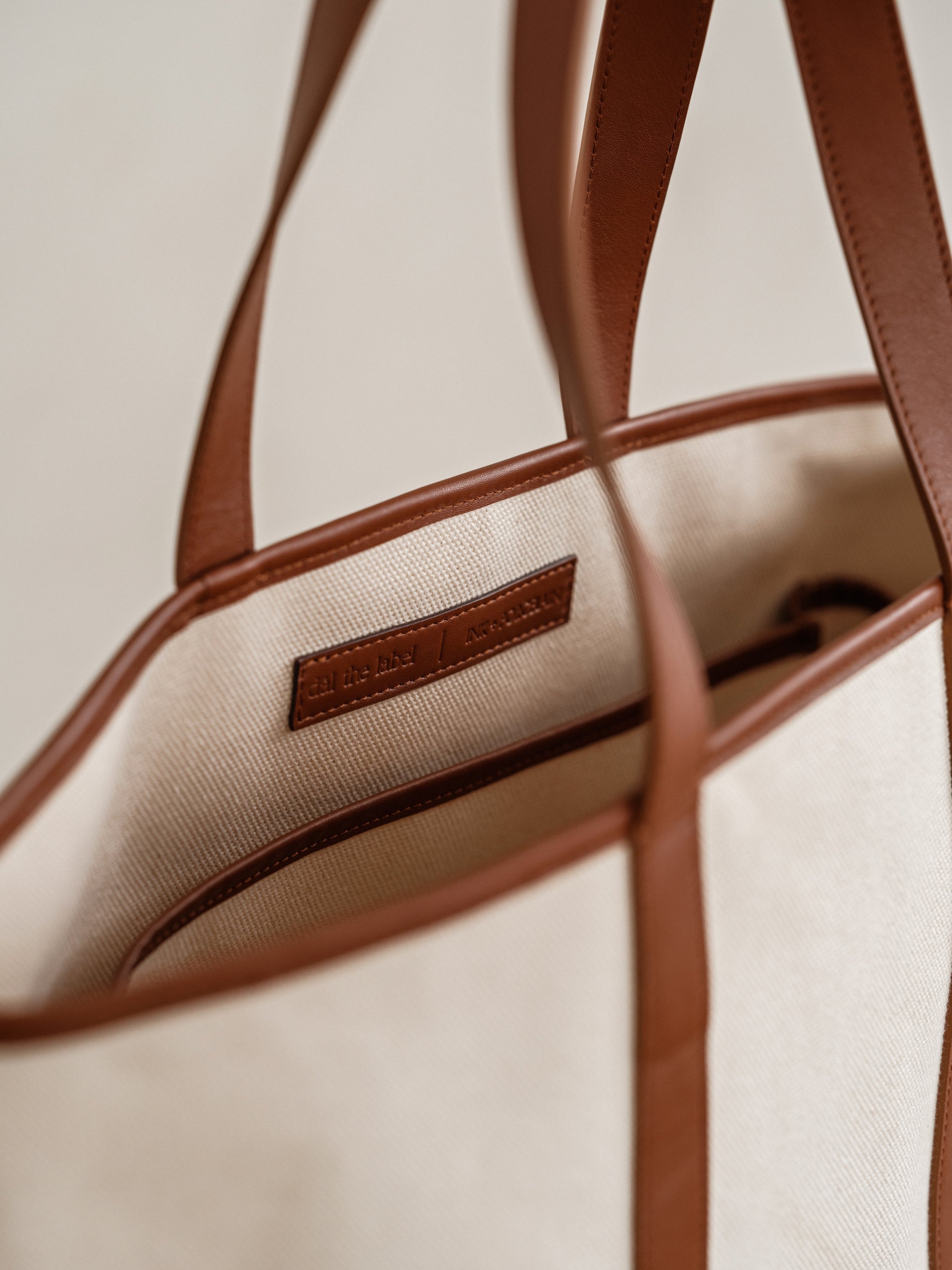 STRUCTURED TOTE BAG TAN — Canvas and Leather With Six