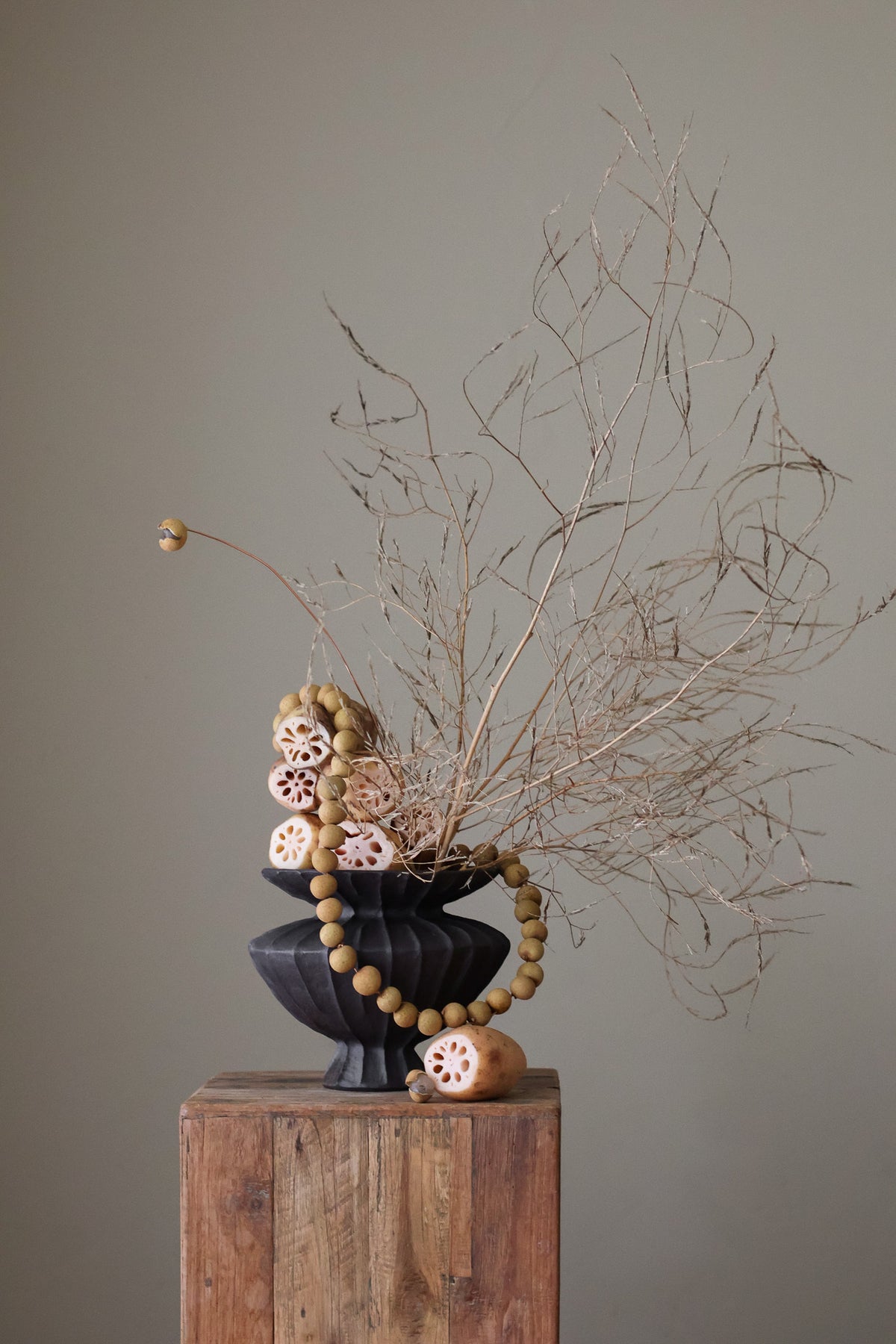 AMPHITRITE SCULPTURAL VESSEL INK