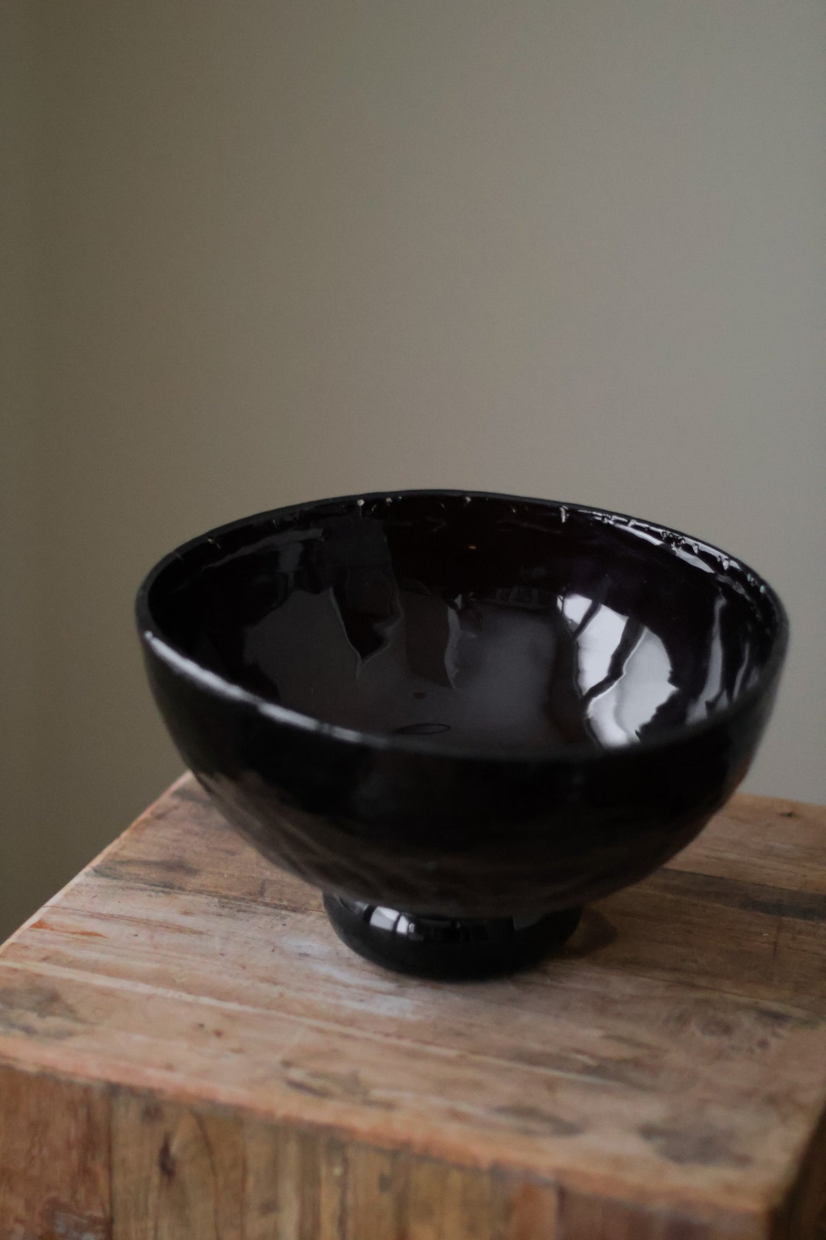 CRACKLE GLASS BOWL SMOKEY TOPAZ