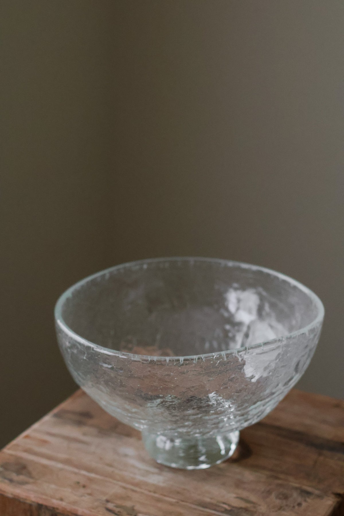 CRACKLE GLASS BOWL CLEAR