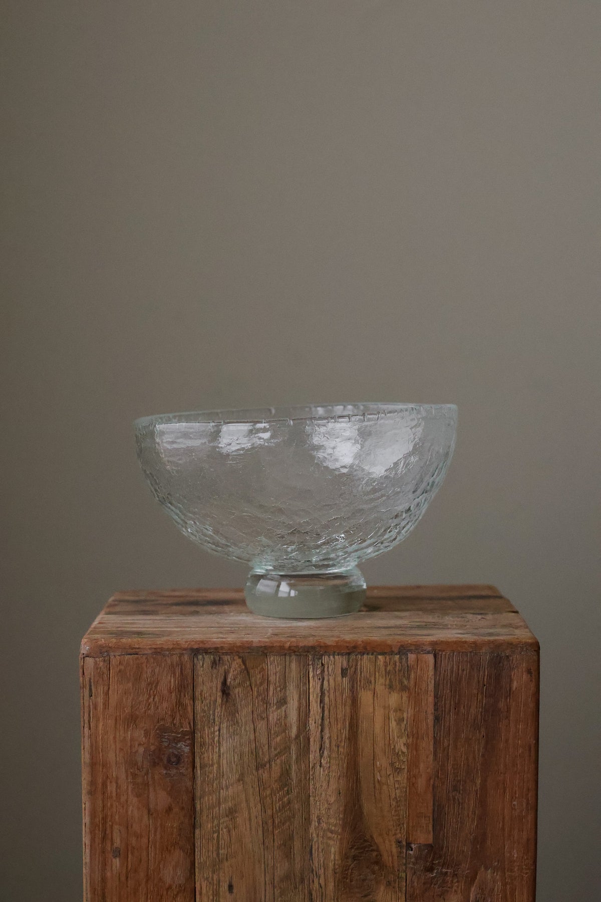 CRACKLE GLASS BOWL CLEAR