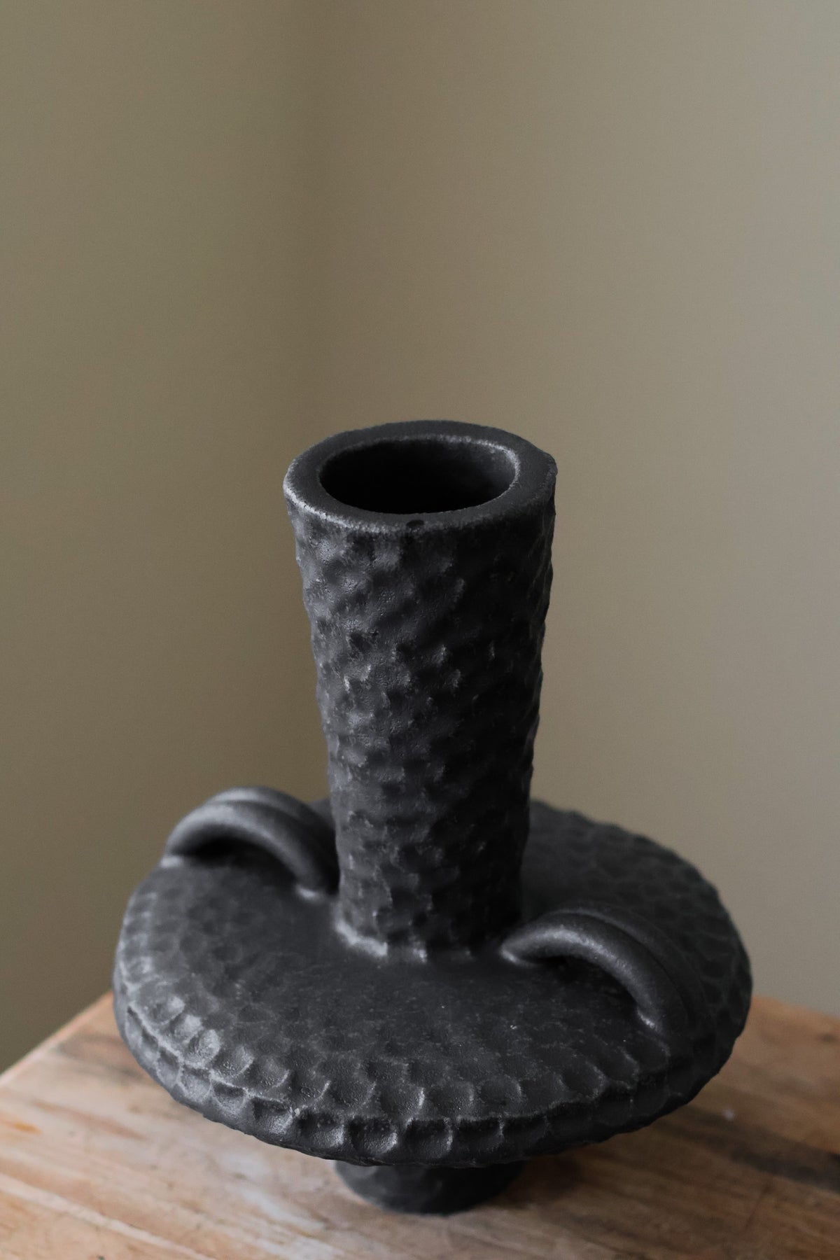 PRE-ORDER YVES SCULPTURAL VESSEL INK