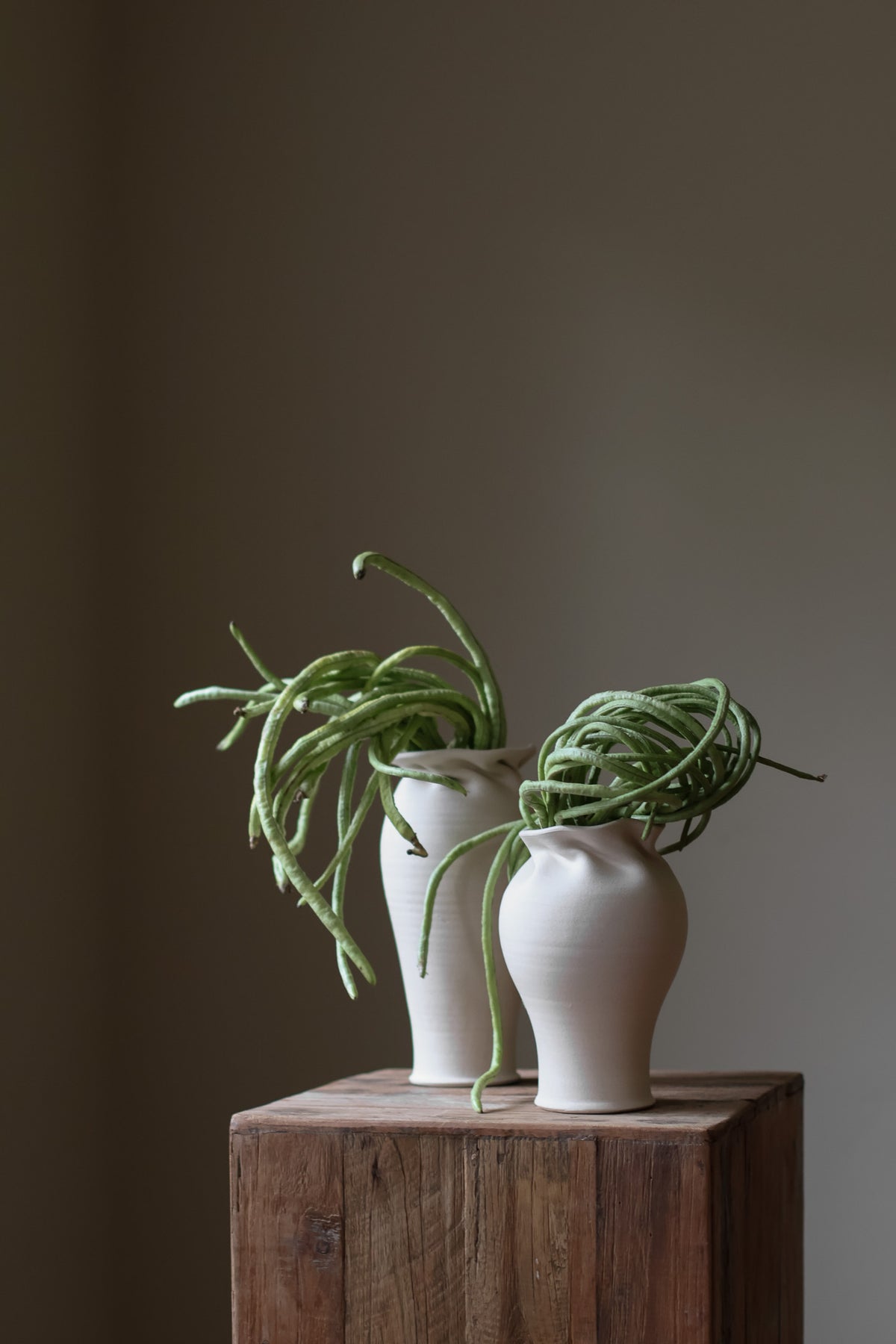 Introducing the Helix Vase, a stunning fusion of contemporary and traditional design. 