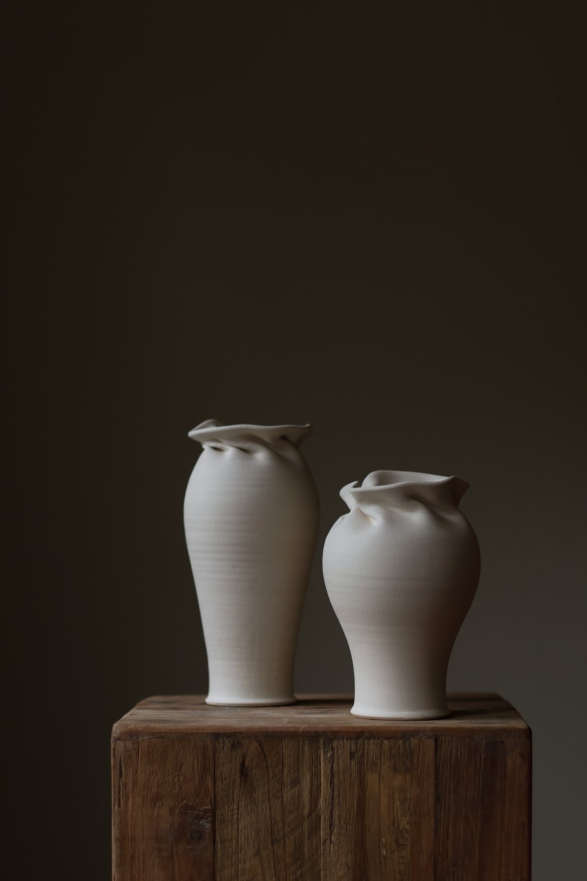 Introducing the Helix Vase, a stunning fusion of contemporary and traditional design. 