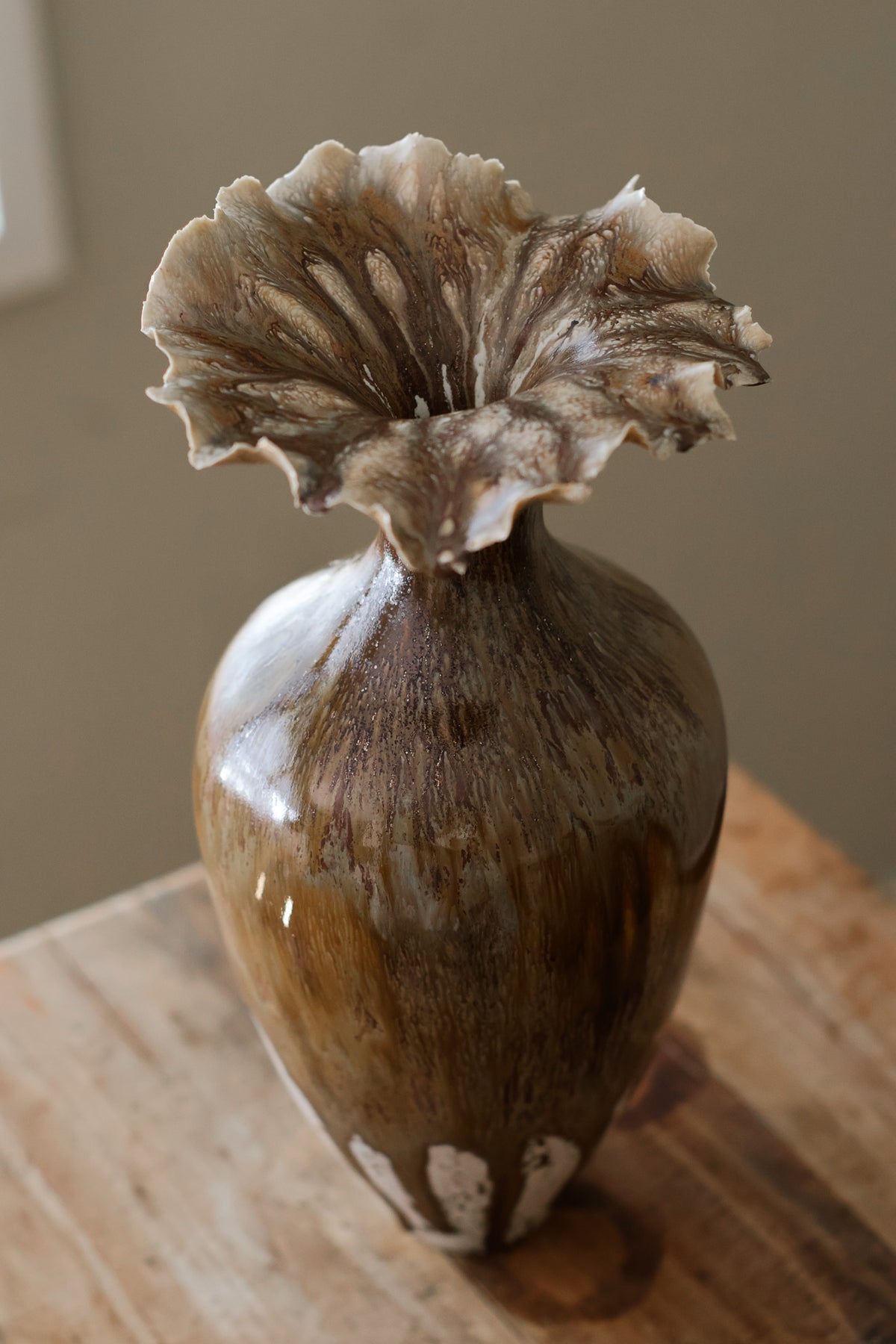 CREST VESSEL EARTH