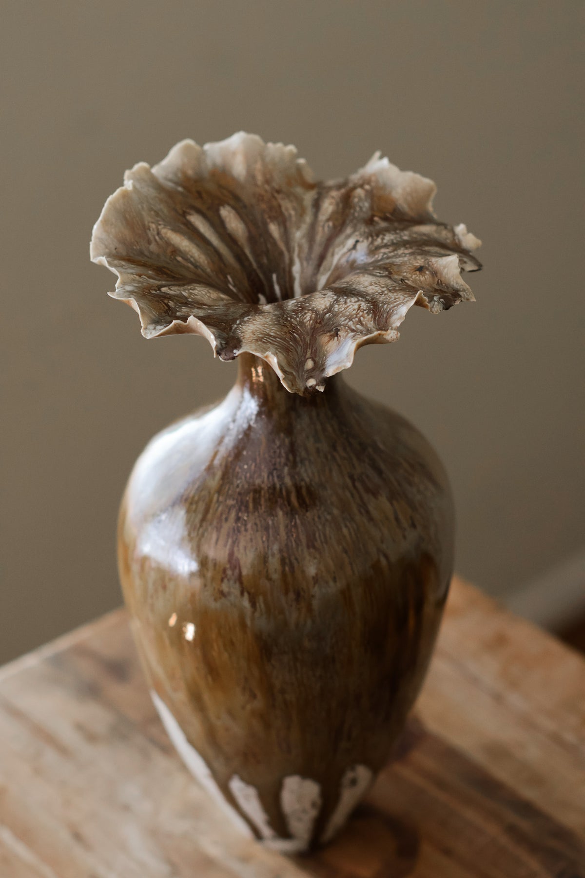 CREST VESSEL EARTH