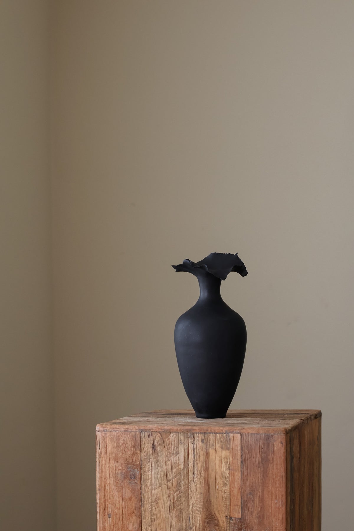 CREST VESSEL INK