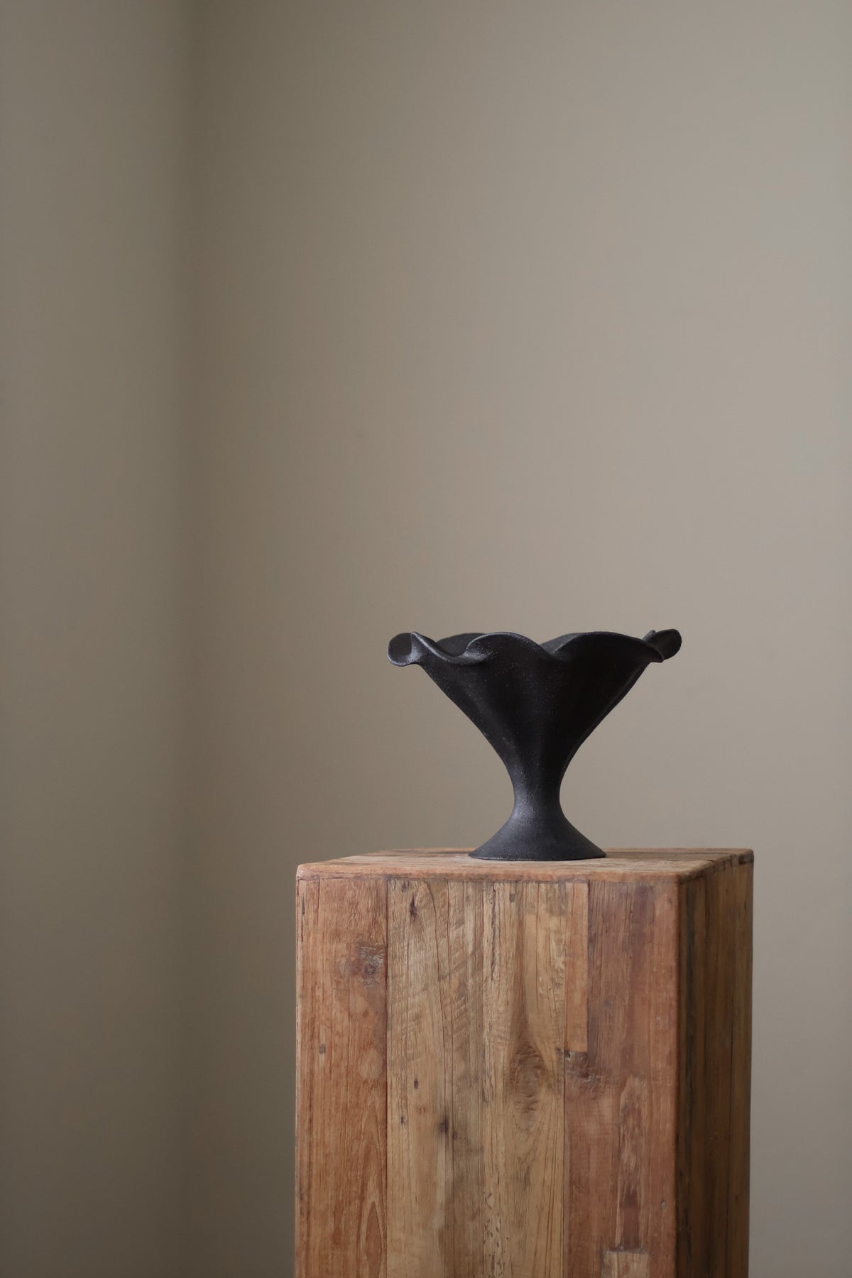 ALVEA SCULPTURAL VESSEL INK