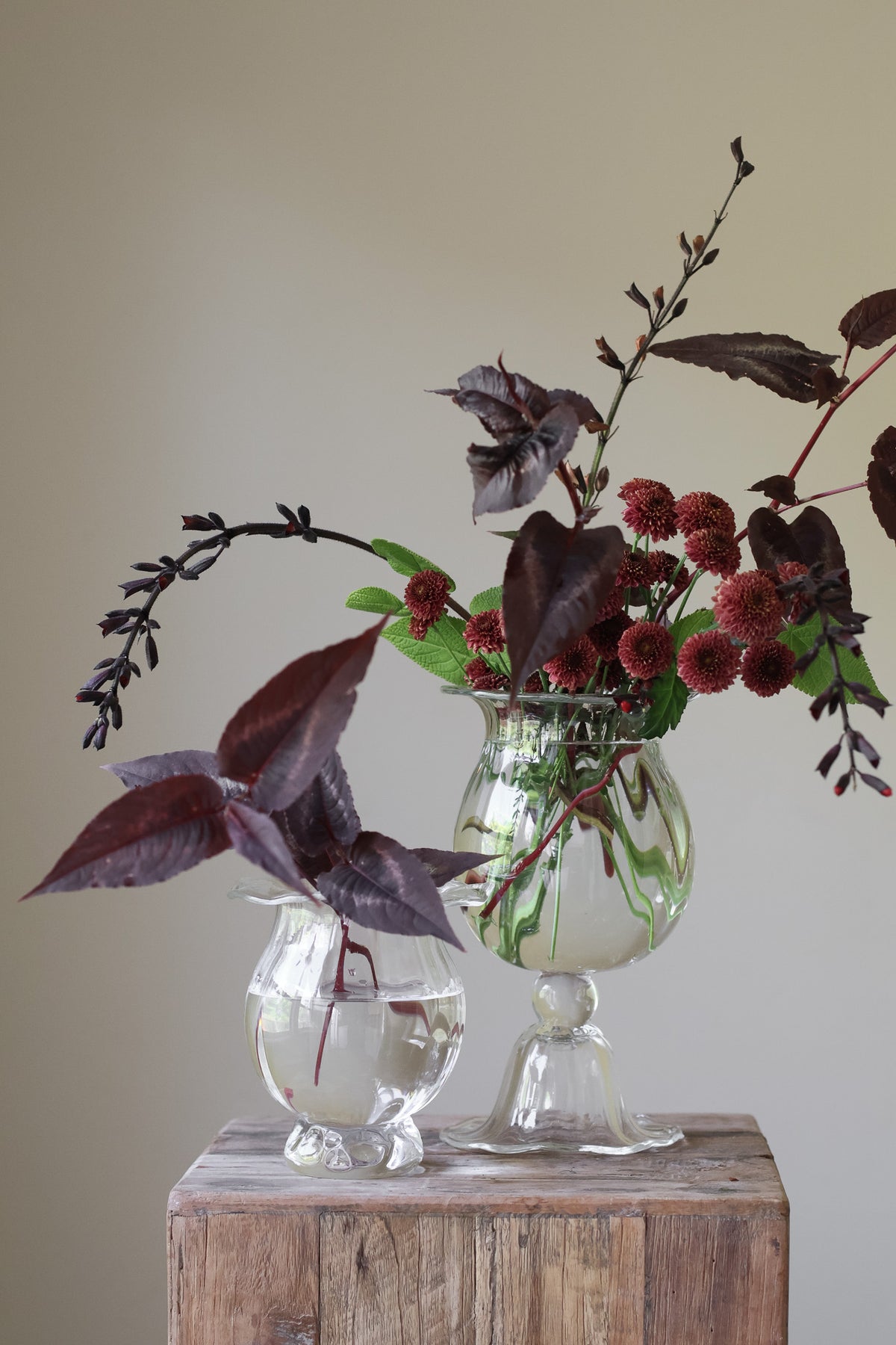 Introduce glass vessels and home decor items into your collection with the Opulent Glass Vessel. 