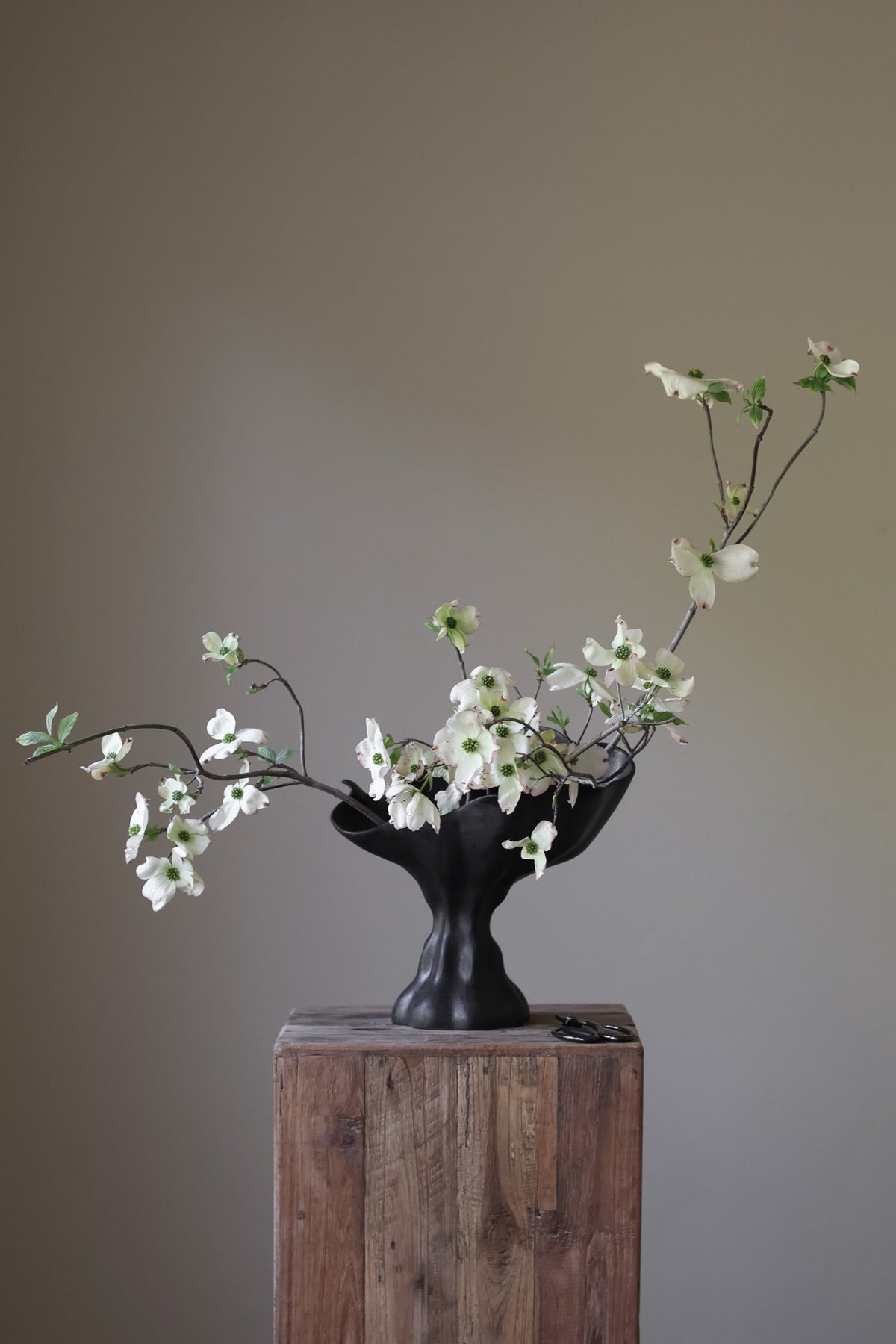 ZENITH SCULPTURAL VESSEL BY KAREN QUIRION